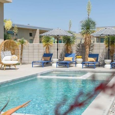 Chic Luxurious Desert Home- Private Pool Hot Tub Palm Springs Eksteriør bilde