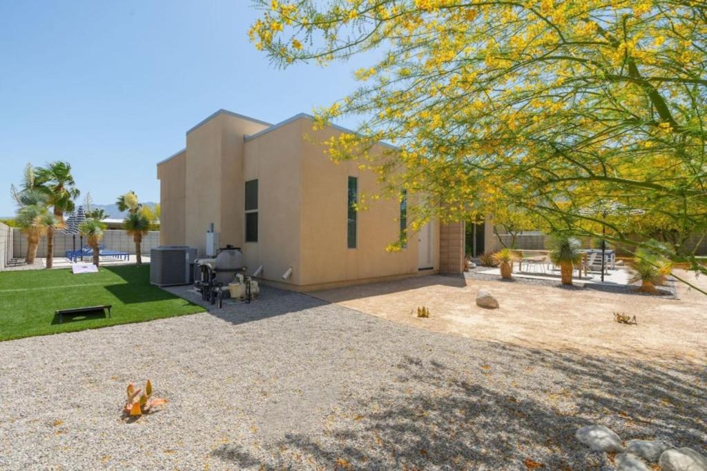 Chic Luxurious Desert Home- Private Pool Hot Tub Palm Springs Eksteriør bilde